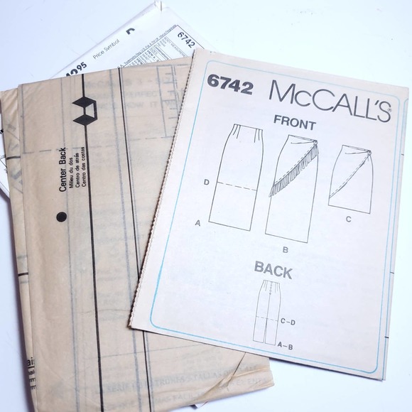 Vintage | McCalls Fringe Skirts Pattern - Picture 2 of 4